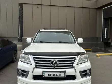 Lexus LX 570 2013 года за 30 000 000 тг. в Алматы – фото 2