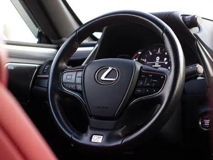 Lexus ES 250 2020 года за 21 000 000 тг. в Алматы – фото 14