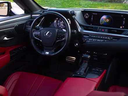 Lexus ES 250 2020 года за 21 000 000 тг. в Алматы – фото 17
