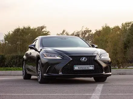 Lexus ES 250 2020 года за 21 000 000 тг. в Алматы – фото 4