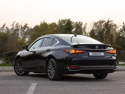 Lexus ES 250 2020 года за 21 000 000 тг. в Алматы – фото 6