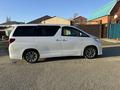 Toyota Alphard 2010 года за 6 700 000 тг. в Атырау – фото 2