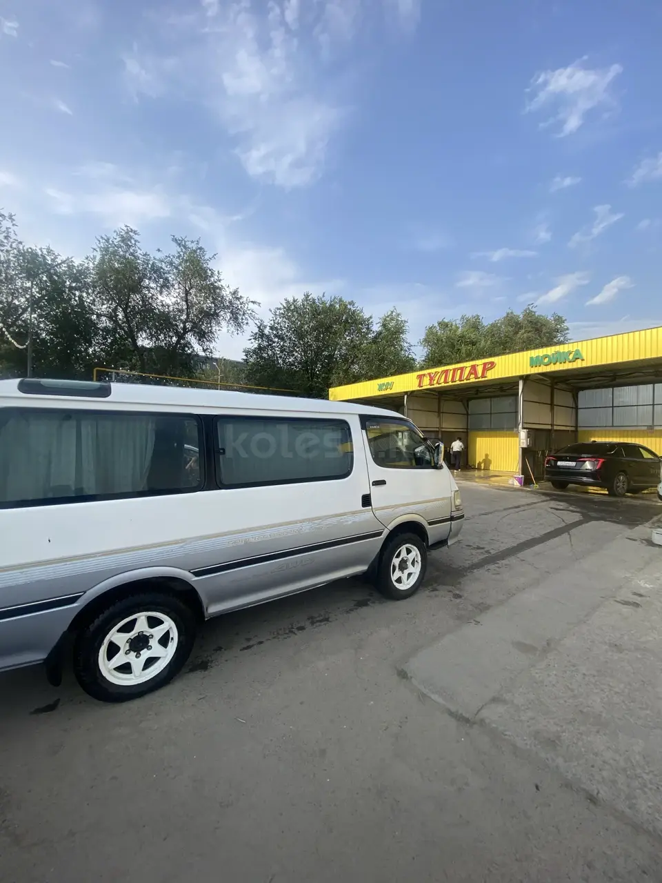 Toyota HiAce, 1994