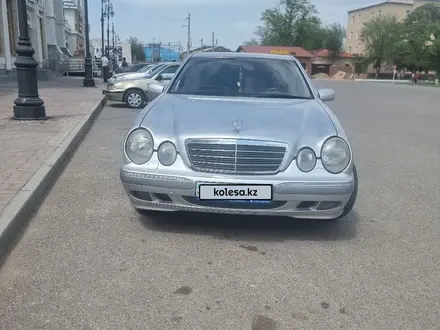 Mercedes-Benz E 240 2001 года за 4 600 000 тг. в Шымкент