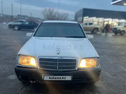 Mercedes-Benz C 200 1994 года за 1 500 000 тг. в Караганда – фото 3