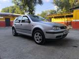 Volkswagen Golf 2003 года за 2 800 000 тг. в Байтерек