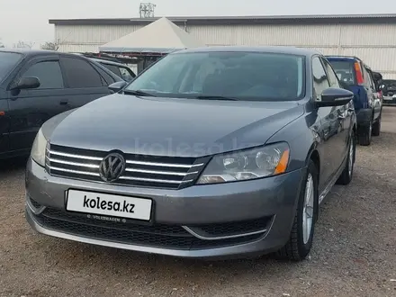 Volkswagen Passat 2012 года за 5 100 000 тг. в Алматы – фото 2