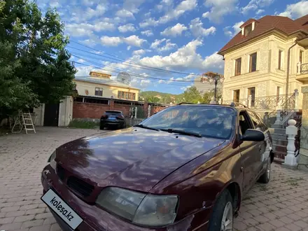 Toyota Carina E 1996 года за 1 100 000 тг. в Алматы – фото 2