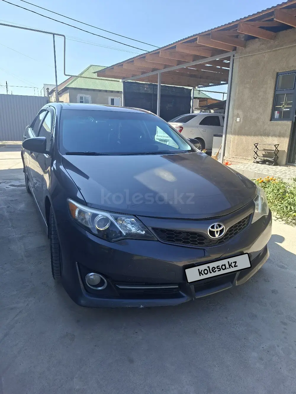 Toyota Camry, 2012