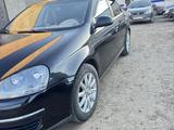 Volkswagen Jetta 2007 года за 1 500 000 тг. в Уральск – фото 2