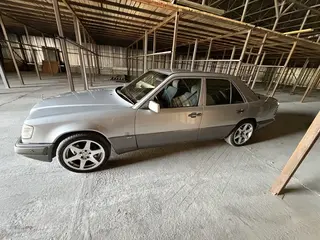 Mercedes-Benz E 280