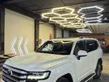 Toyota Land Cruiser 2023 годаfor55 000 000 тг. в Астана – фото 4