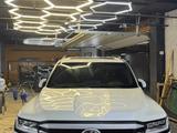 Toyota Land Cruiser 2023 годаfor55 000 000 тг. в Астана – фото 2