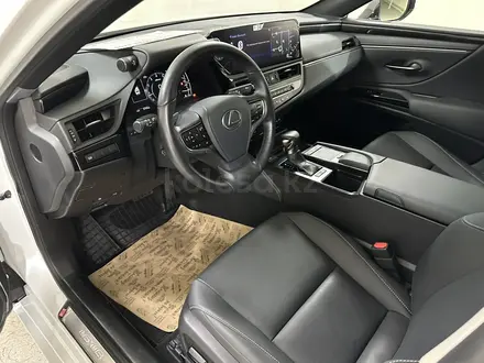 Lexus ES 250 2022 года за 24 700 000 тг. в Костанай – фото 10