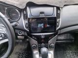 Chevrolet Cruze 2013 года за 3 500 000 тг. в Семей – фото 2