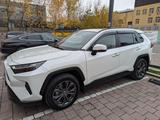 Toyota RAV4 2022 года за 17 800 000 тг. в Алматы