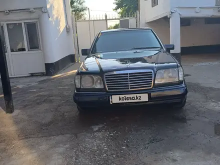 Mercedes-Benz E 200 1994 года за 1 500 000 тг. в Шымкент