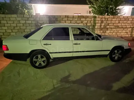 Mercedes-Benz E 230 1992 года за 750 000 тг. в Жанаозен – фото 4