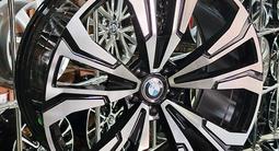 BMW X7 на 22 новые диски за 600 000 тг. в Астана