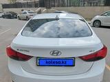 Hyundai Elantra 2015 годаfor7 100 000 тг. в Астана – фото 3