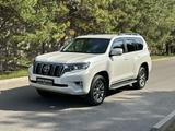 Toyota Land Cruiser Prado 2018 годаfor26 800 000 тг. в Алматы – фото 3