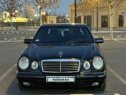 Mercedes-Benz E 320 1998 года за 5 000 000 тг. в Туркестан