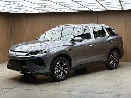 BYD Song Pro 2025 года за 13 700 000 тг. в Астана