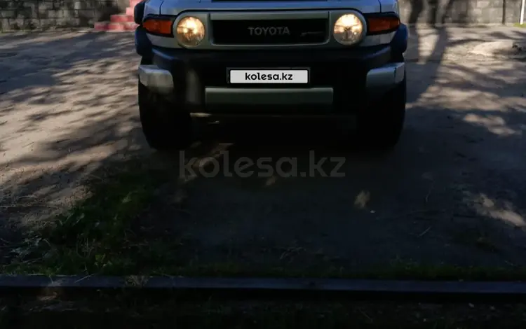 Toyota FJ Cruiser 2007 года за 12 400 000 тг. в Алматы