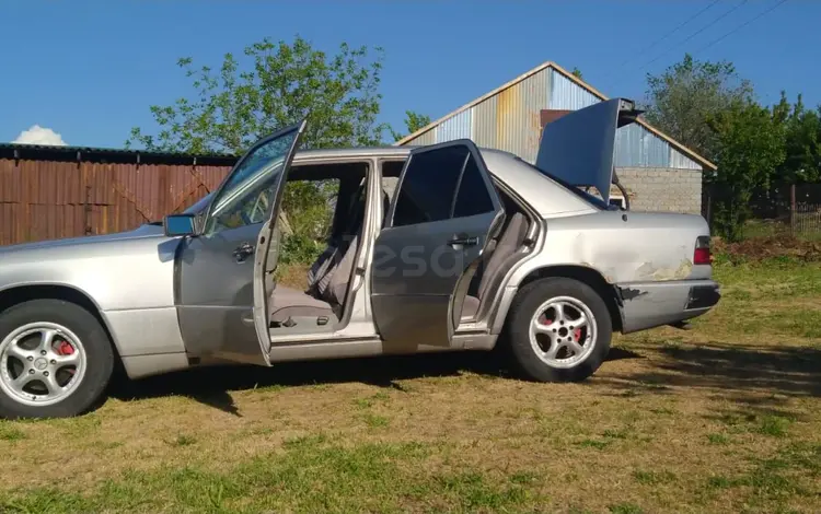 Mercedes-Benz E 230 1992 года за 900 000 тг. в Шымкент