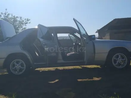 Mercedes-Benz E 230 1992 года за 900 000 тг. в Шымкент – фото 2