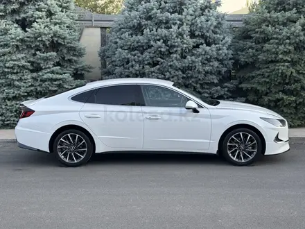 Hyundai Sonata 2021 года за 10 500 000 тг. в Шымкент – фото 5