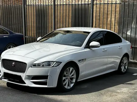 Jaguar XF 2017 года за 15 000 000 тг. в Алматы