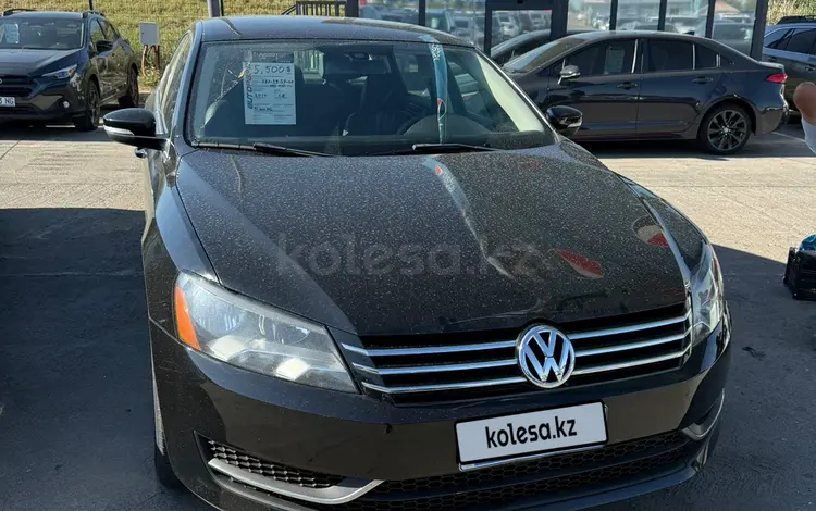 Volkswagen Passat 2014 года за 4 500 000 тг. в Атырау