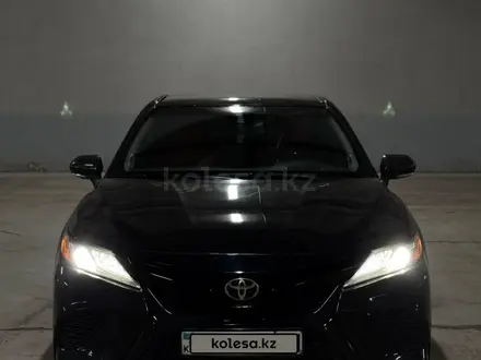 Toyota Camry 2018 года за 11 900 000 тг. в Астана – фото 7