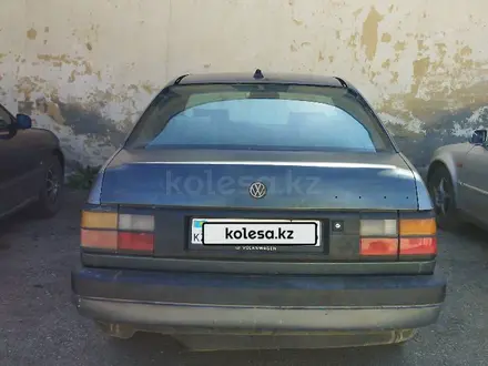 Volkswagen Passat 1988 года за 550 000 тг. в Астана – фото 4