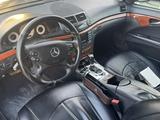 Mercedes-Benz E 320 2007 года за 4 500 000 тг. в Атырау – фото 4