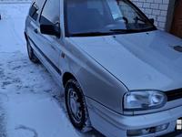 Volkswagen Golf 1994 годаfor1 300 000 тг. в Актобе