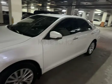 Toyota Camry 2015 года за 11 800 000 тг. в Алматы – фото 4