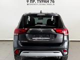 Mitsubishi Outlander 2020 годаүшін12 300 000 тг. в Астана – фото 4