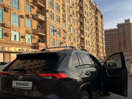 Toyota RAV4 2021 года за 15 000 000 тг. в Актау – фото 4