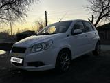 Chevrolet Aveo 2013 года за 3 800 000 тг. в Семей – фото 2