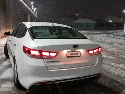 Kia Optima 2018 года за 4 900 000 тг. в Актобе – фото 16