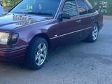 Mercedes-Benz E 220 1994 года за 1 400 000 тг. в Астана – фото 3