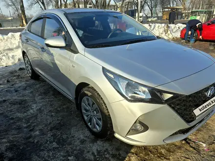 Hyundai Accent 2023 года за 8 800 000 тг. в Астана – фото 3