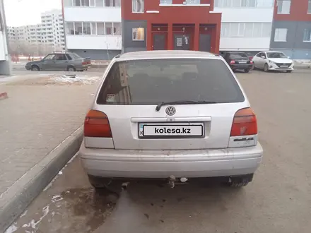 Volkswagen Golf 1995 года за 1 300 000 тг. в Актобе – фото 3