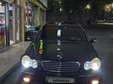 Mercedes-Benz C 200 2004 года за 4 500 000 тг. в Алматы – фото 2
