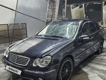 Mercedes-Benz C 200 2004 года за 4 500 000 тг. в Алматы – фото 7