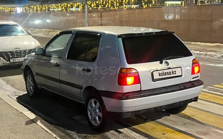 Volkswagen Golf 1993 годаүшін1 100 000 тг. в Тараз