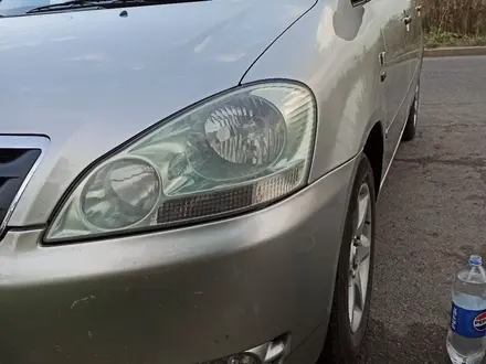 Toyota Avensis Verso 2002 года за 6 000 000 тг. в Алматы – фото 19