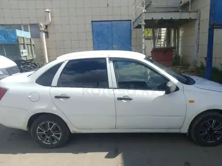 ВАЗ (Lada) Granta 2190 2015 года за 1 800 000 тг. в Павлодар – фото 2